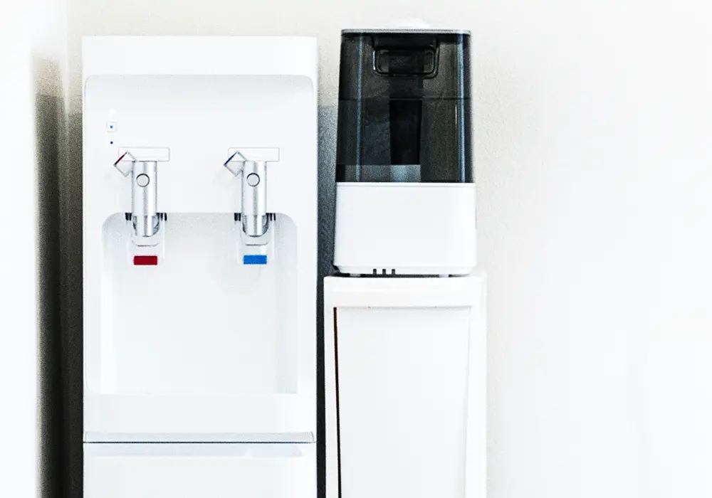 宅配水とウォーターサーバーサービス